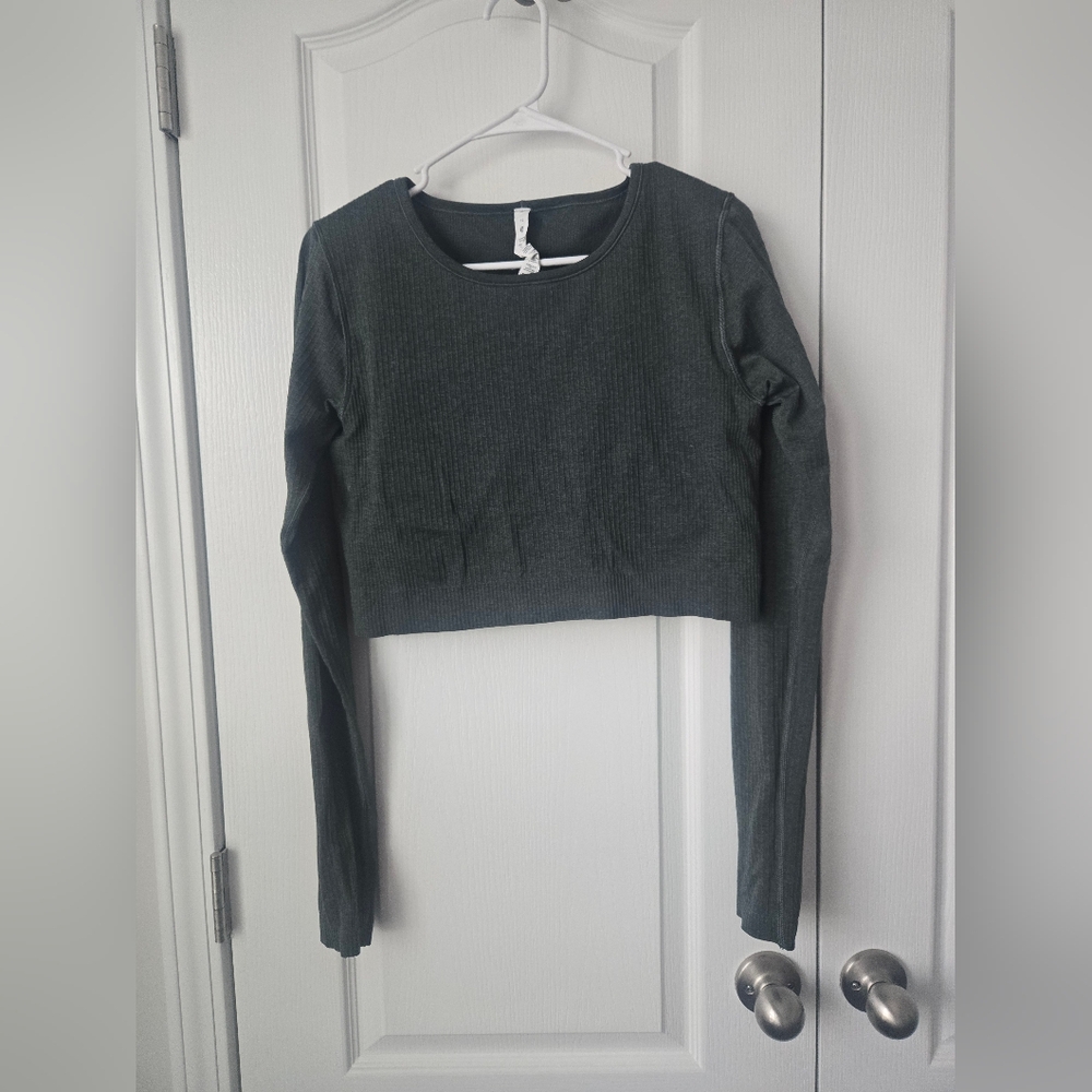 Lululemon Women's Green Ebb To Street Long Sleeve Size 12